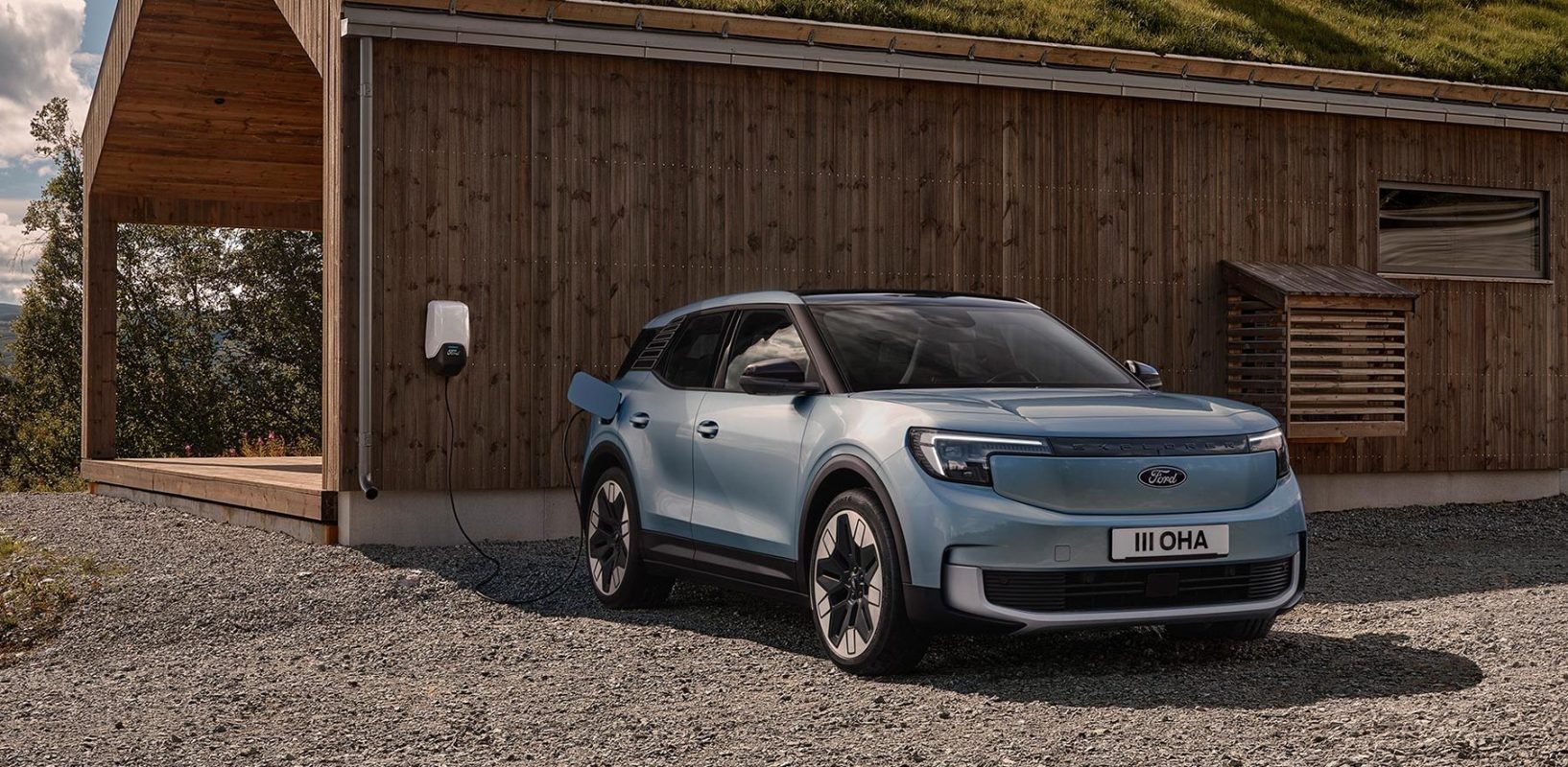 2023Ford_TheNewAll-ElectricFordExplorer_Norway_03-LOW